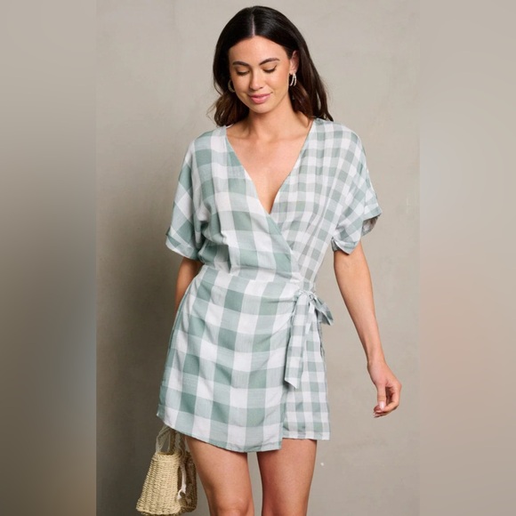 Jaiden- short sleeve plaid wrap romper - Picture 1 of 3